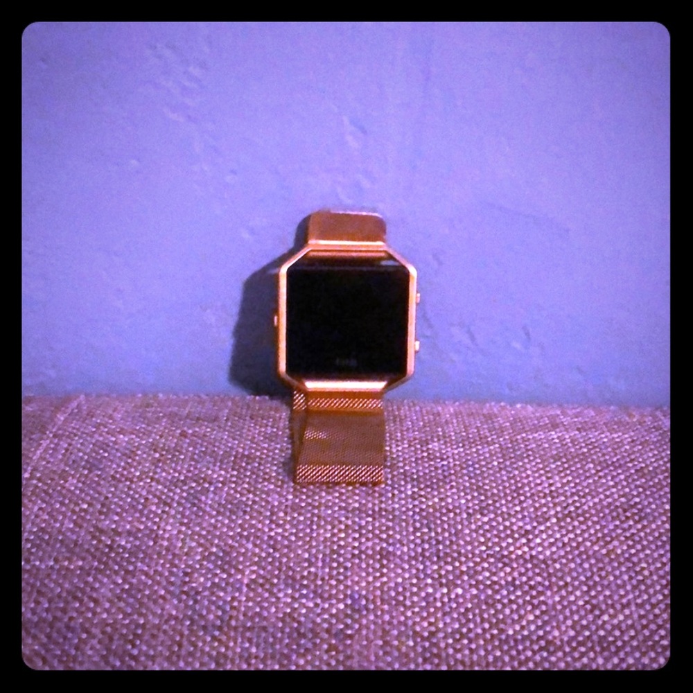 Fitbit blaze, no scratches or defects.:)